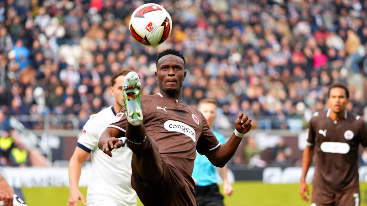 Dritter Saisontreffer - St. Paulis wilder Ceesay explodiert