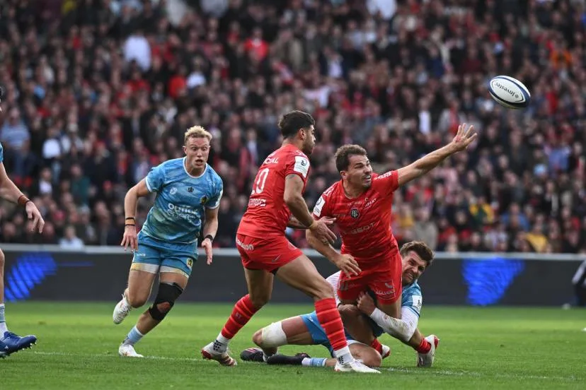 À 14 pendant presque tout le match, Toulouse remporte une rencontre folle à 13 essais contre Exeter