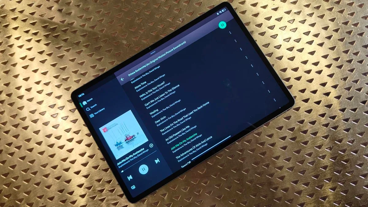 Streams and roundabouts: Apple Music just fixed one long-running issue, while Spotify added a different one