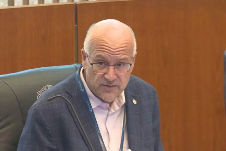 Russ Wyatt attends committee at Winnipeg City Hall after sexual assault charge