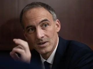 Présidentielle 2027. Raphaël Glucksmann candidat : voici sa lettre aux Français