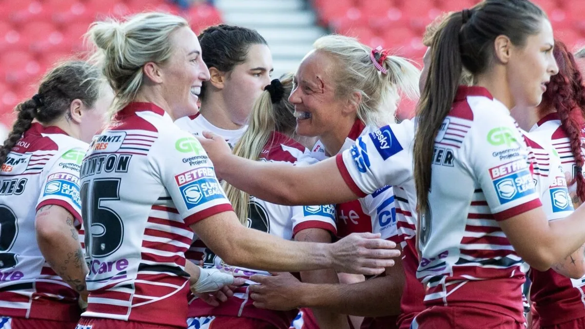 Wigan retain League Leaders' Shield to keep treble bid on track