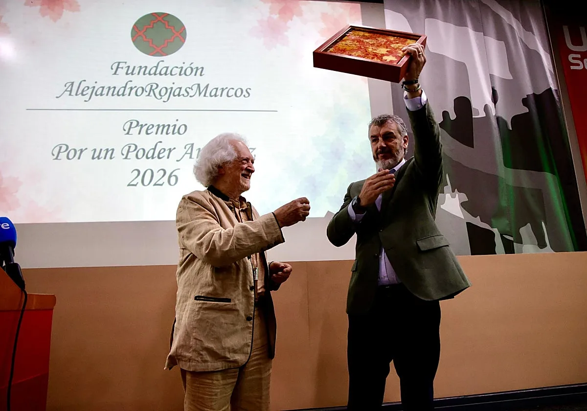 Oskar Martín recibe el premio 'Por un poder andaluz' en una gala atravesada por la huelga general y el «frentismo»