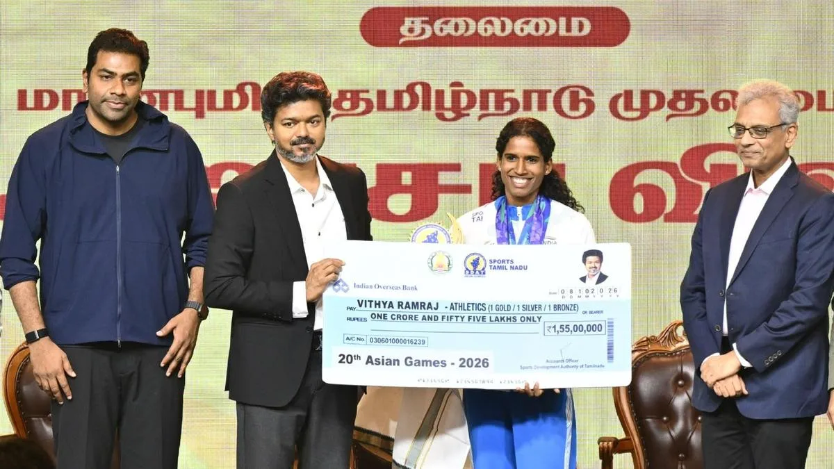 CM felicitates Asian Games medallists