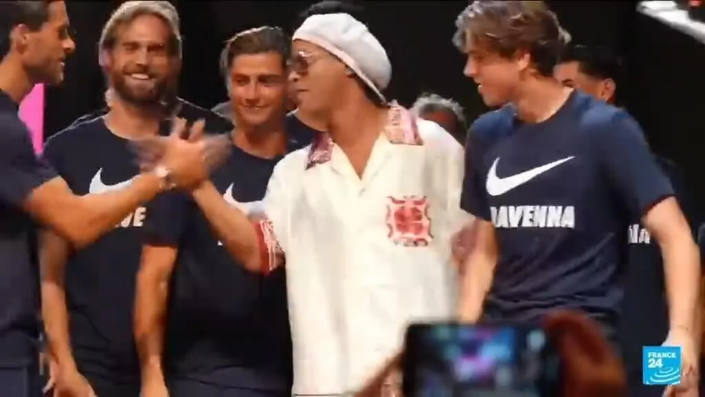 Football : Ronaldinho revient à 46 ans en 3e division italienne