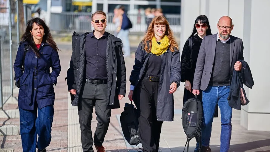 Sondierungen Berlin: Trotz Kritik aus den eigenen Reihen: Rot-Grün-Rot sieht Sondierungen auf gutem Weg