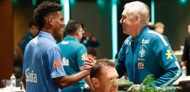 Ancelotti trata Estêvão como 'tema importante' e banca atacante na seleção