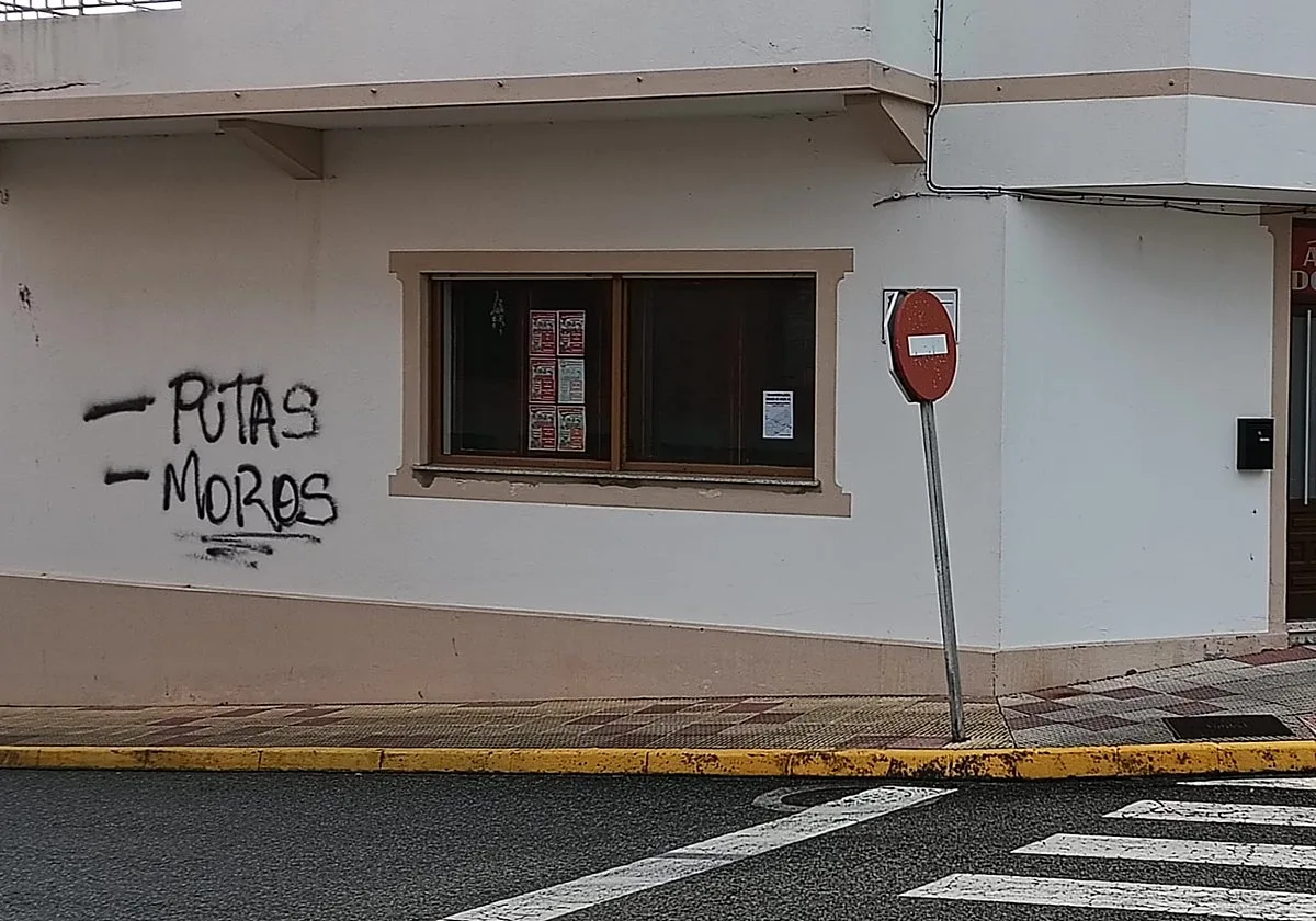 El PSdeG denuncia un nuevo ataque vandálico en su sede de O Vicedo (Lugo)