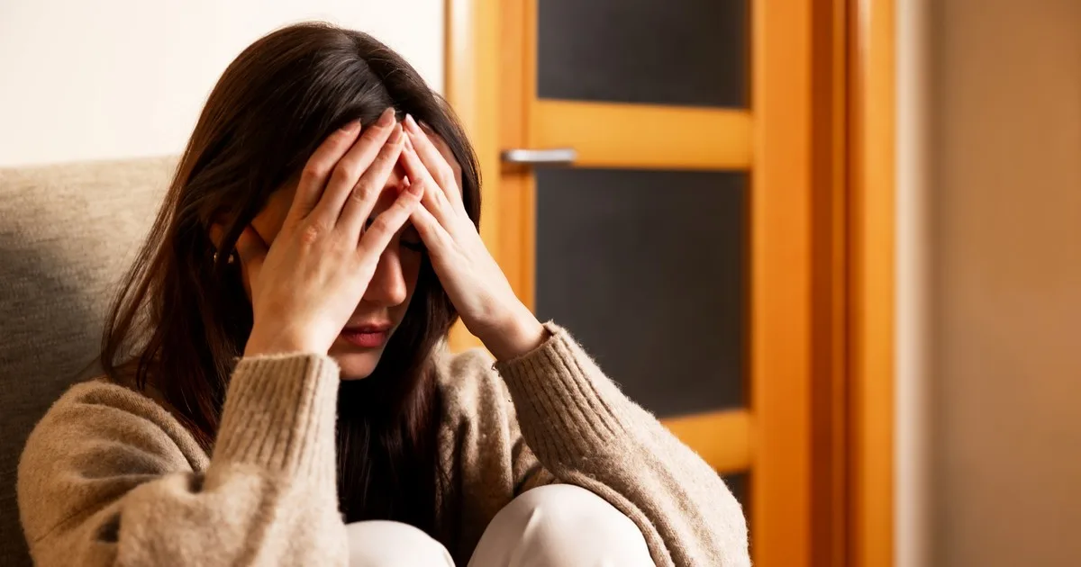 La psicología dice que hay caminos diferentes para las personas que quieren estar solas: la investigación sugiere que la preferencia por la soledad sin miedo y elegida libremente es bastante inofensiva, mientras que la versión que merece atención es la soledad que la ansiedad impone a alguien