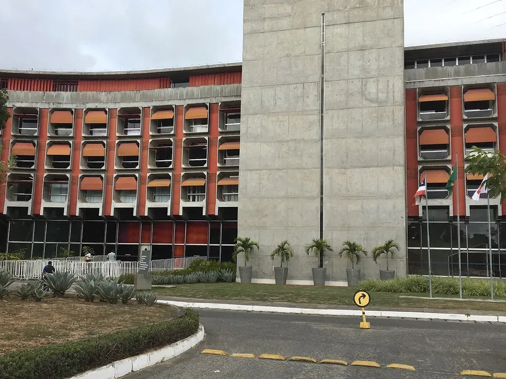 Servidores da Bahia vão poder converter licença em dinheiro