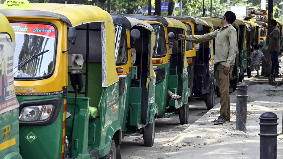 Bengaluru passengers welcome government move against advance tipping, drivers seek fairer fares
