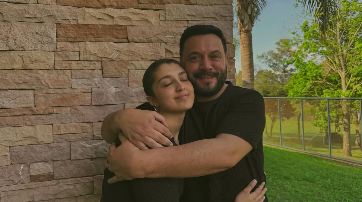 Murió Florencia, la hija mayor del cantante Lucas Sugo, a los 23 años