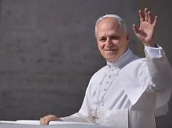 Angelus-Gebet am Sonntag: Papst kann Krankenhaus nach Lungenoperation verlassen