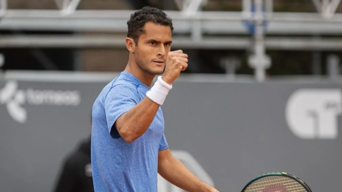 Juan Pablo Varillas venció a Federico Arnaboldi y clasificó por séptima vez en el año a cuartos de final en el Challenger de Como
