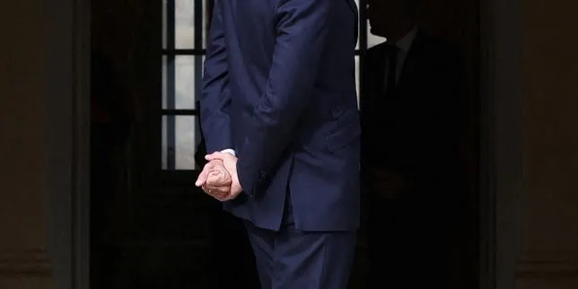 EN DIRECT, présidentielle 2027 : Emmanuel Macron reçoit les chefs de parti à l’Elysée pour évoquer les conflits internationaux