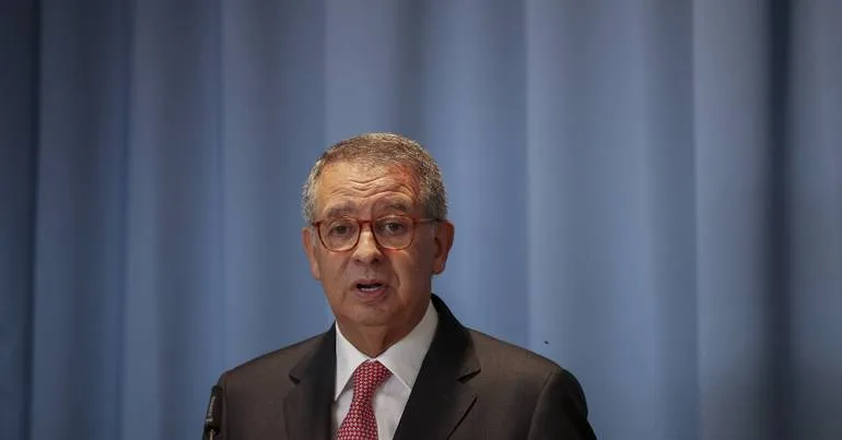 Seguro sobre Neves: "Cada um assuma a sua responsabilidade"