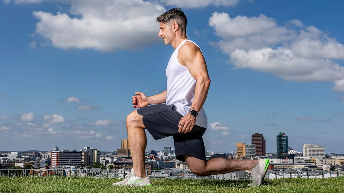 Muskeln und Kraft aufbauen - 6-Wochen-Fitnessplan ganz ohne Geräte!