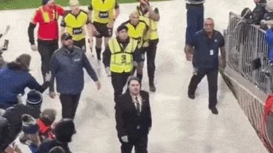 Footy fans must pull their heads in after unruly crowd behaviour