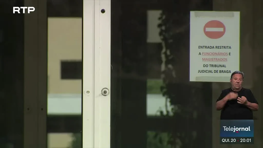 Menores de Braga. Mãe terá deixado filhos sozinhos mais vezes