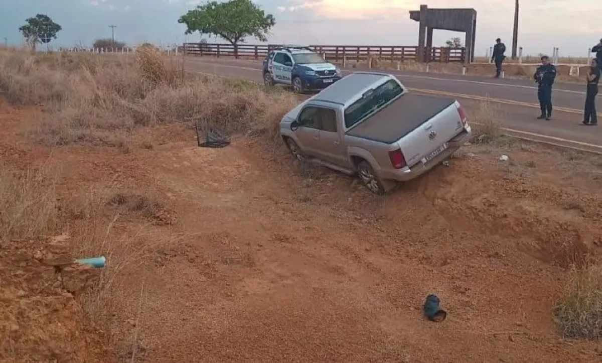 Motorista é sequestrada por 3 homens em semáforo e é encontrada com ajuda de localizador de celular em MT
