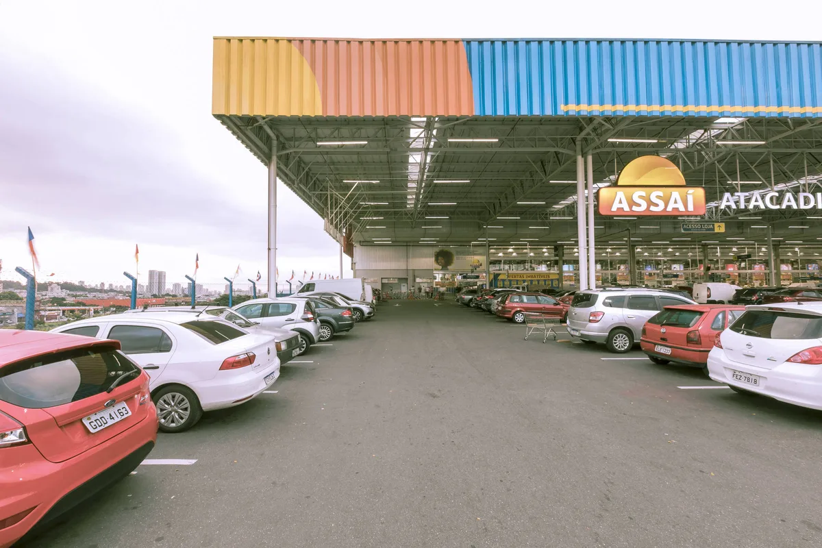 Assaí anuncia compra de 18 postos de combustíveis em São Paulo