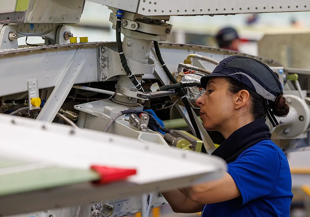 India da la sorpresa y supera a Francia como gran comprador del aeroespacial andaluz