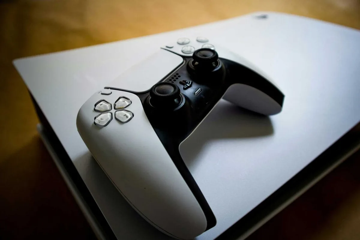 Le #PSBlackout se radicalise : les joueurs PS5 appellent au boycott illimité pour sauver les jeux physiques