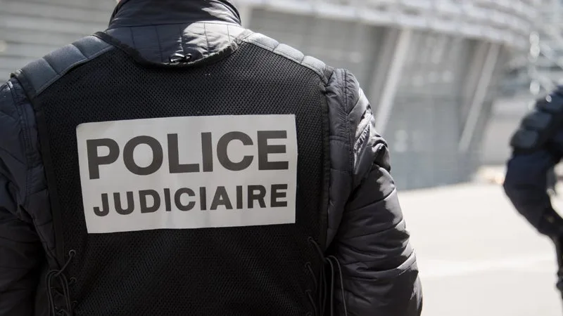 INFO BFMTV. Organisation criminelle turque en France: 150 armes à feu saisies chez les "Daltonlar"