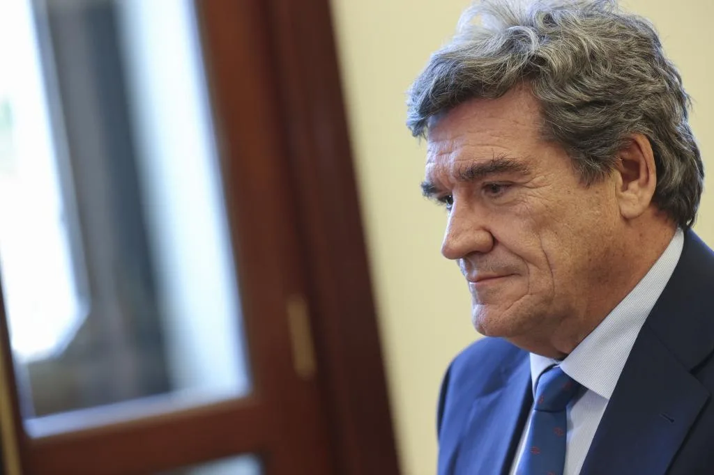 La deuda pública sube un 4,2% en junio y marca un nuevo récord de 1,76 billones de euros