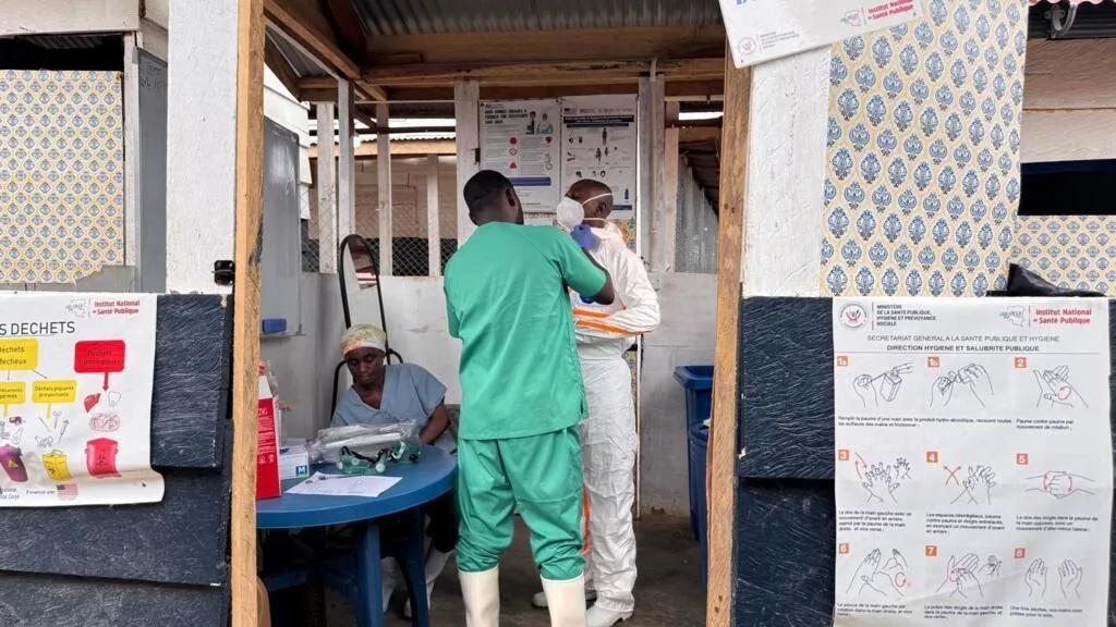 RDC: à Bunia, le gynécologue Leki Taji au chevet de ses patientes atteintes d'Ebola