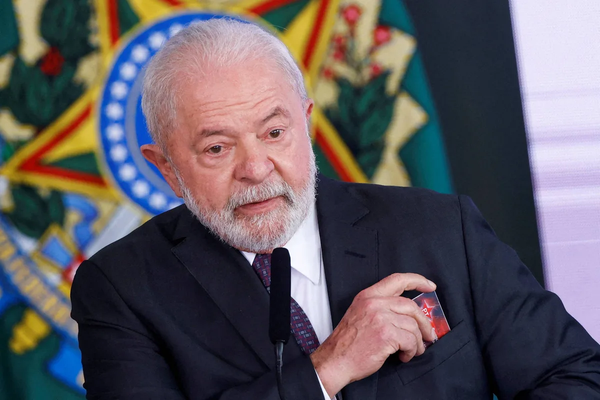Datafolha: Governo Lula tem avaliação negativa de 42% e positiva de 34%