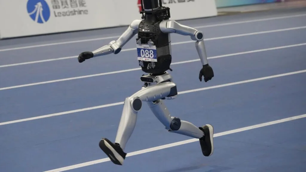 Le record d'Usain Bolt battu par des athlètes humanoïdes aux World Robot Games à Pékin