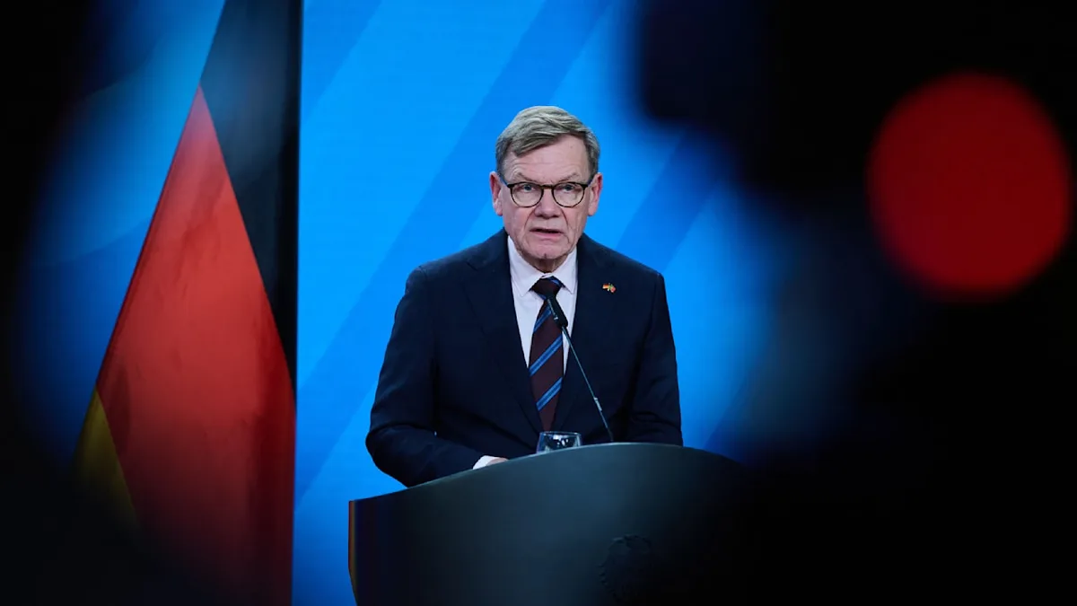 Außenminister Wadephul stellt klar - Bis zum Frieden! Deutschland zahlt weiter an Ukraine