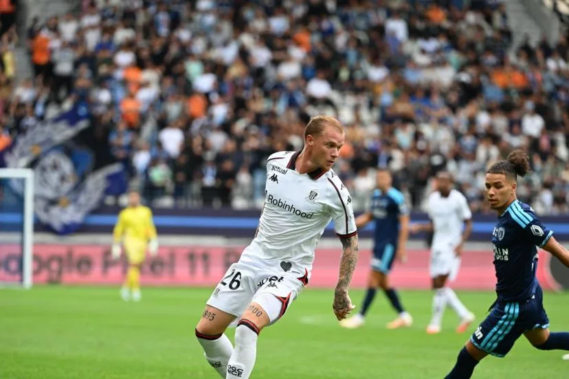 Mercato : Nice officialise le départ de Melvin Bard à Leeds