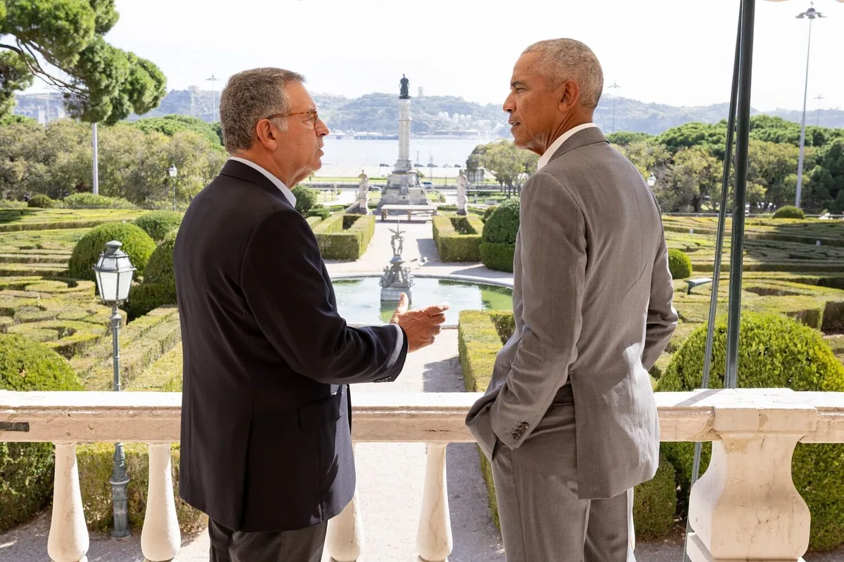 Obama em Lisboa. Não disse “Trump”. Disse tudo o resto