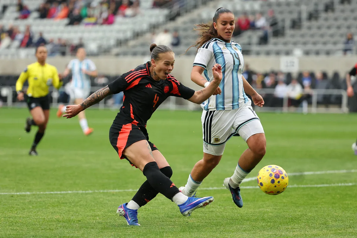 Figura de la selección Colombia Femenina Ana María Guzmán se pronunció en redes sobre su lesión: “Las veces que sean necesarias, me voy a levantar”