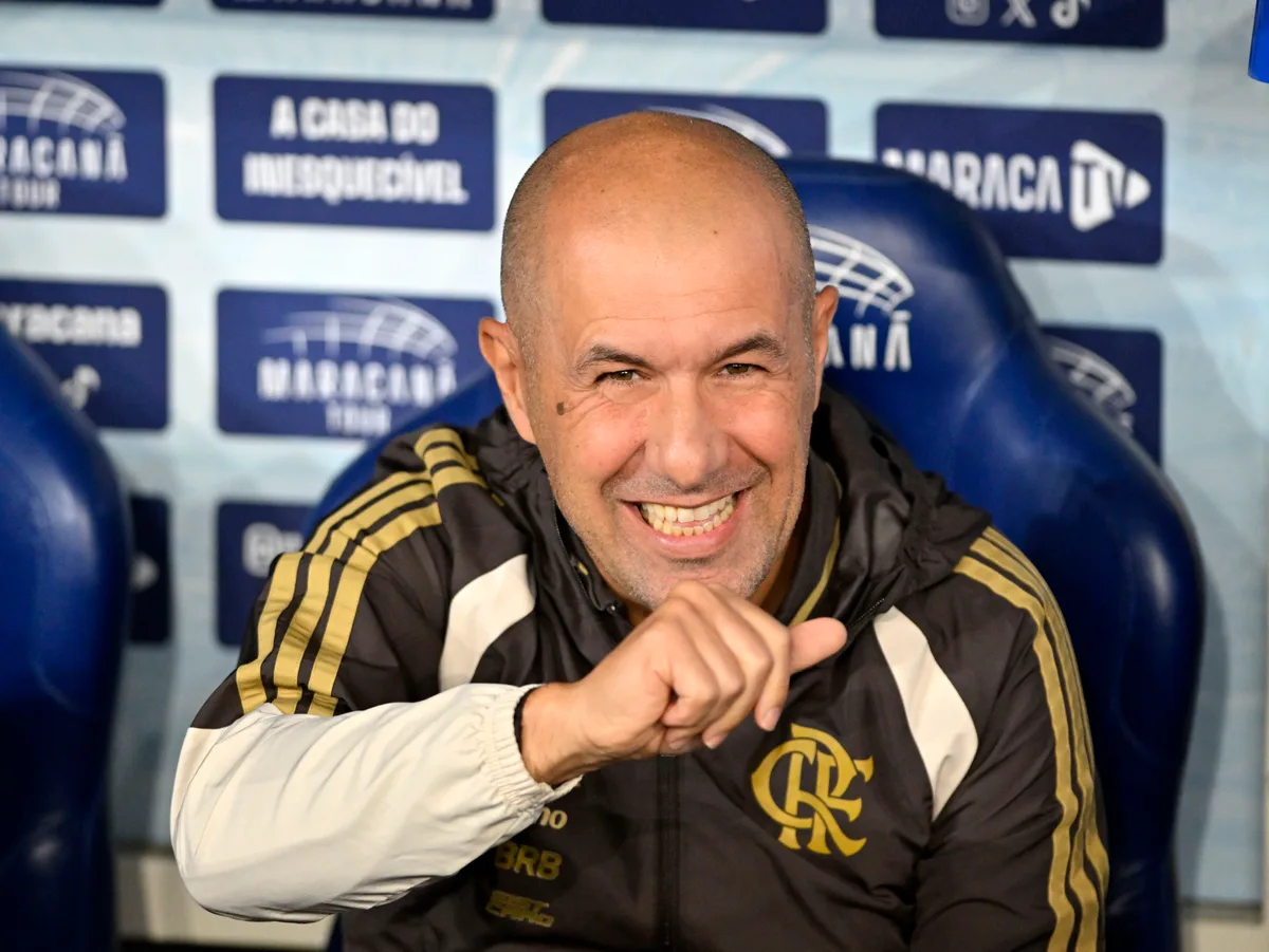 Jardim celebra vantagem no Brasileirão e nega confusão com Pedro: "No Flamengo tudo é caso"