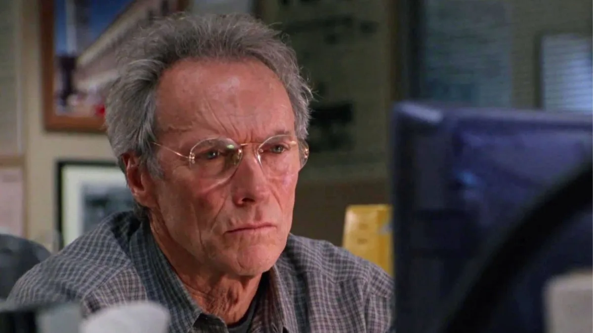 Netflix se despide de una de las mejores películas de suspense dirigidas por Clint Eastwood que te recordará a ‘Jurado Nº 2’: “Casi una obra maestra”