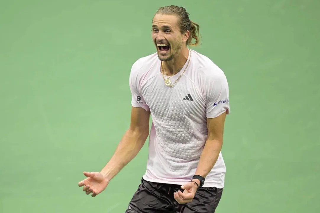 Zverev se aproxima de Sinner e lidera a corrida da temporada