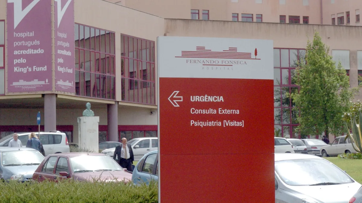 Tempos de espera nas urgências voltam a subir, quase nove horas no hospital Amadora-Sintra