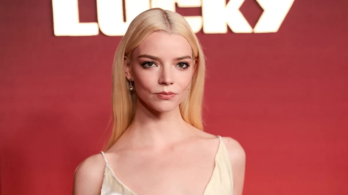 Anya Taylor-Joy revela el inesperado costo de la fama: “Me llevó tiempo no sentirme perseguida”