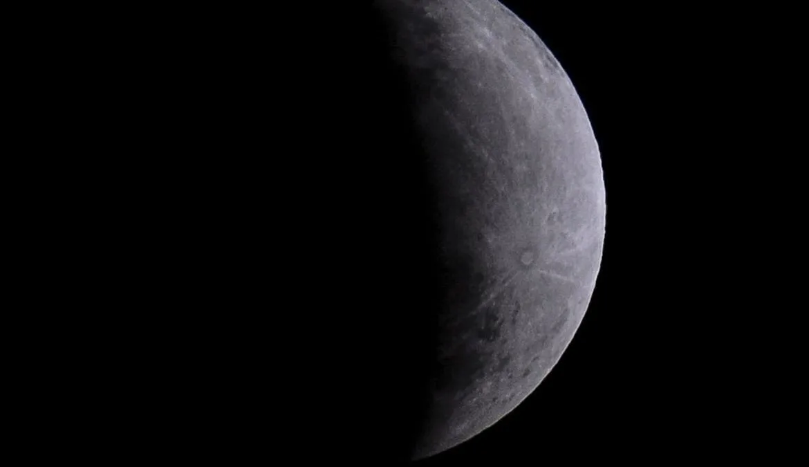 Eclipse parcial da Lua nesta 5ª feira será visto em todo o Brasil
