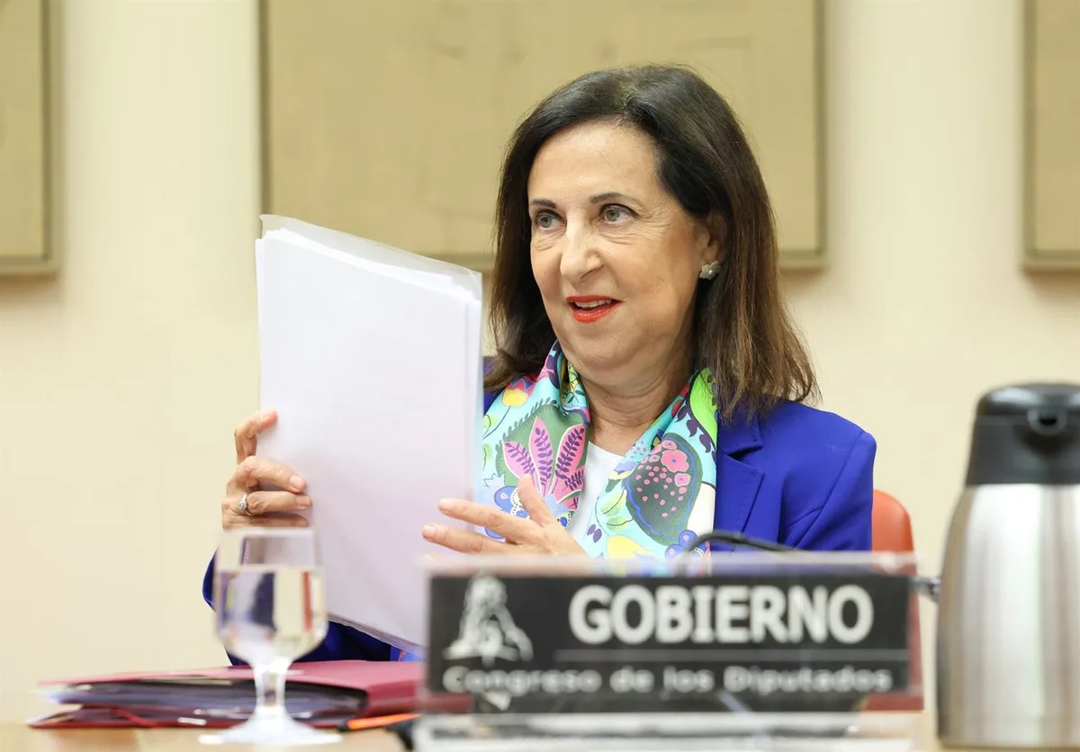 Robles subraya que el CNI hizo su trabajo en los días previos a la entrada en Ceuta e informó a Delegación del Gobierno