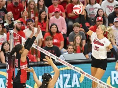 Fox Sports will broadcast 35 women's volleyball matches, including 8 on Fox