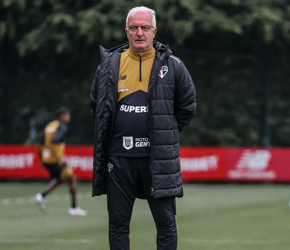Dorival avalia opções no São Paulo para ‘decisão’ no Brasileiro em meio à indefinição de Calleri