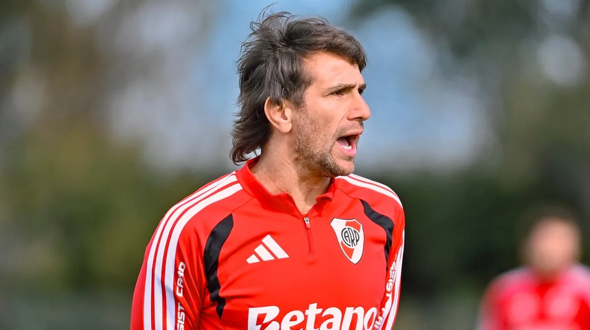 Con el debut de Leonardo Ponzio como entrenador interino, River visita a Banfield por el Torneo Clausura
