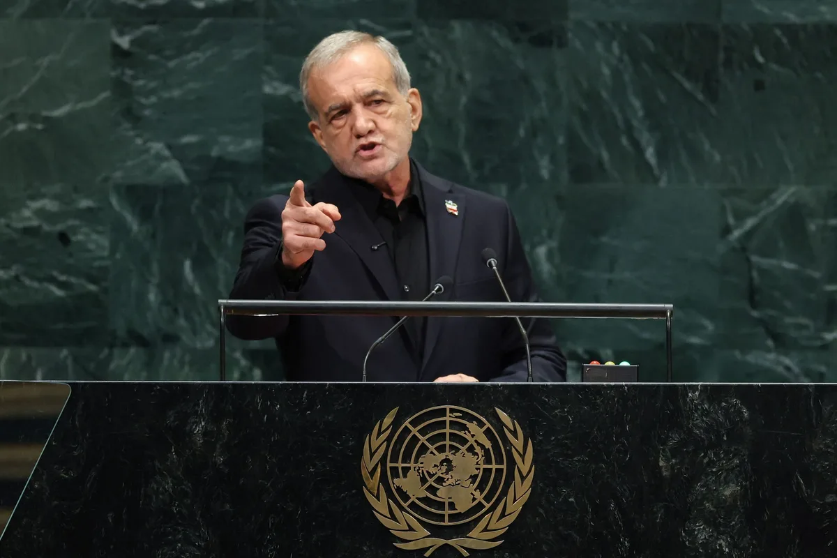 El presidente de Irán dice que su pueblo fue “víctima del terrorismo” de Estados Unidos ante la Asamblea General de la ONU