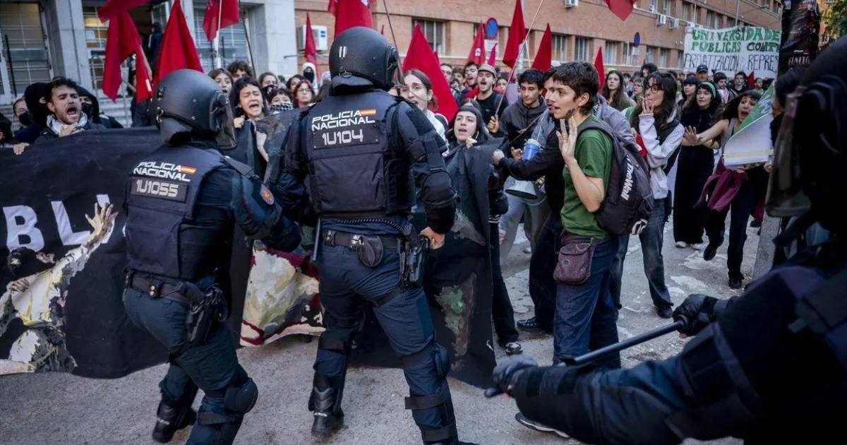 Uniformes, sindicatos y mando