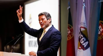 André Ventura alerta para eventual corte de pensões e insiste na redução da idade da reforma
