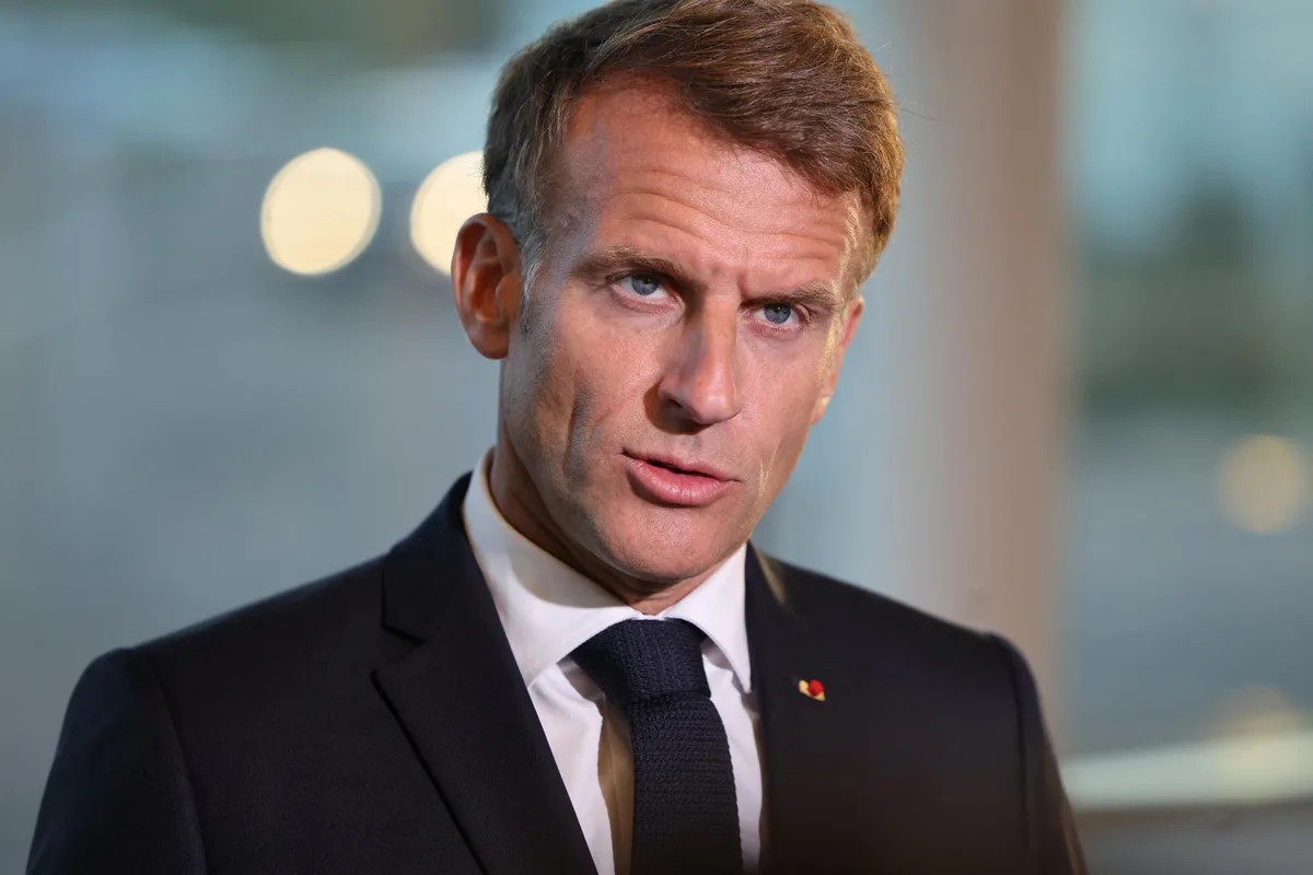 Flambée des prix des carburants, menace russe… Pourquoi Macron donne-t-il une interview ce jeudi soir ?